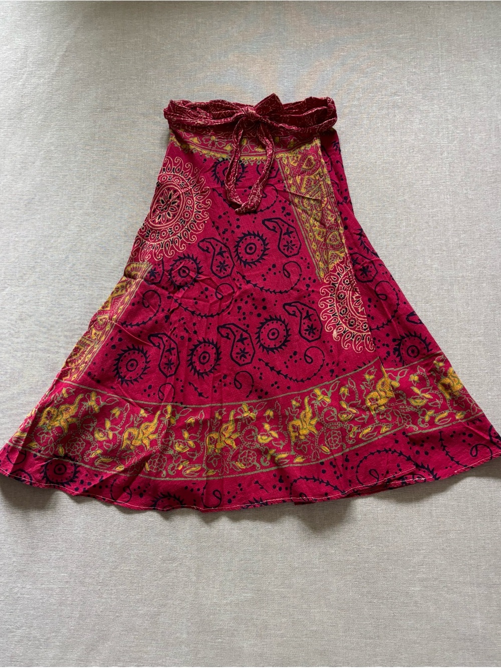 Vintage violet Indian bohemian batik midi wrap skirt. - Picture 5 of 12